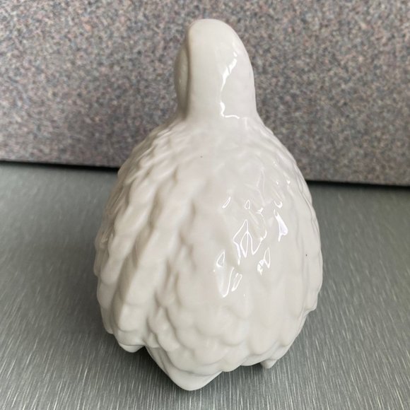 Vintage White Porcelain Quail Pair, Mother & Baby - Picture 7 of 13